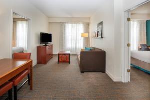 Two-Bedroom Queen Suite room in Residence Inn by Marriott Newark Silicon Valley