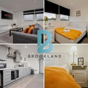 Two Bedroom Flat by Brookland Stays Serviced Accommodation Short Lets Leeds with Free WiFi - Apperley Bridge