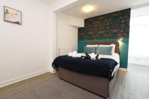 Studio - Kitchen - Parking - Ideal for Contractors