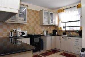 Riverside Spacious Haven