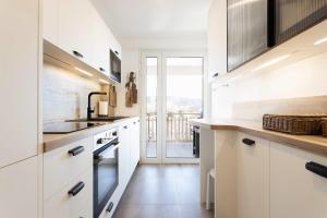 LEscale - Palace view home with terrace