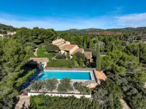 Villages vacances Les Garrigues de la Vallee des Baux : photos des chambres