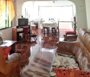 Charming house in Victoria with mountain view