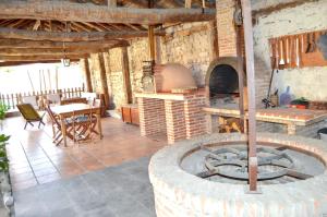 Spacious villa with private pool - Campo de Cuéllar