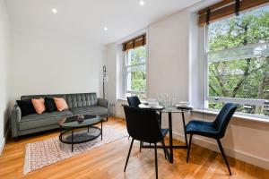 Avari Apartments - Grays Collection