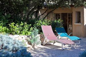 Villages vacances Les Garrigues de la Vallee des Baux : photos des chambres