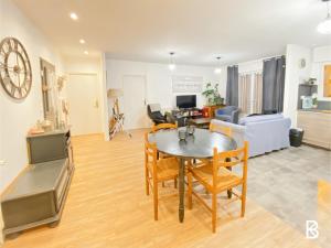 Comfortable house 20 minutes from Paris by RER