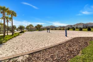 Luxury 6 Bedroom 5 bath pool Home 249