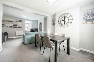 Swift Host - 2 Bedrooms - Central Location - Cowgate