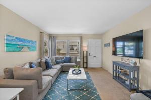 500 ft to Ocean Relaxing stay Parking WiFi 840