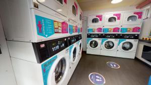 iQ Daisy Bank Manchester