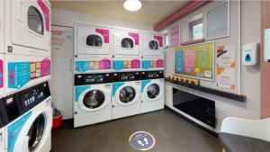 iQ Daisy Bank Manchester