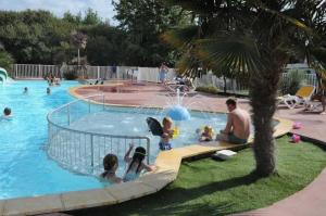 Campings Camping 3 etoiles - efdbeb : photos des chambres