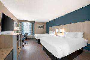 Queen Room with Two Queen Beds room in Best Western Plus Lafayette Hotel University Area