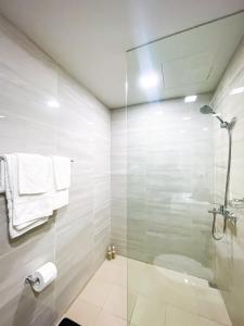 Spacious 3BR condo across Okada Manila and Solaire