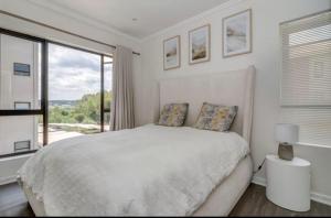 1 bedroom apartment in lonehill