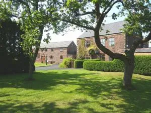 Parr Hall Farm, Eccleston - Adlington