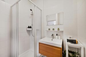 Grand Urban Residence Apartment