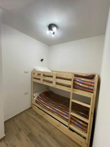 Monolocale con terrazzo e vista spettacolare sui monti