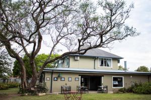 Colenso Lodge B&B