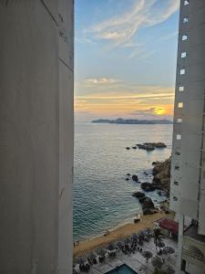 Departamento vista al mar y acceso a playa en bahía de Acapulco - Torres Gemelas