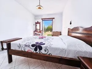 Katerina Apartments - Votsalákia