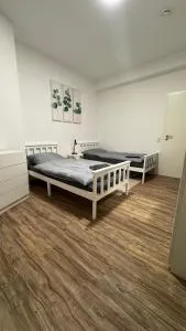 Ferienwohnung-Monteurwohnung ANTON bis zu 4 Personen in Kleve, zentrale Lage - Клефе