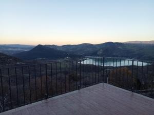 La Casa sul lago - Appartamento Glicine