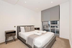 New listing! 2BR flat, Battersea Park Station 5 mn