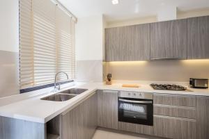 Modern 5-Bedroom Pool Villa