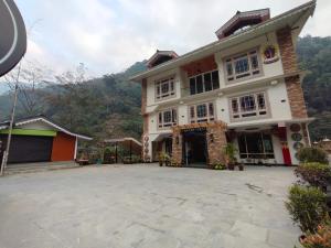 Global Valley Resort