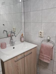 Prive tuinhuis B&B Elly