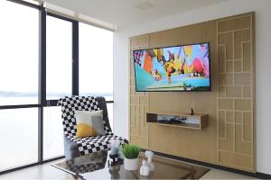 Suite Esquinera con Vista al Rio Puerto Santa Ana, Guayaquil