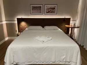 Hotel Nelo - 布卢梅瑙