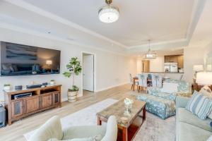 Sunset View, Ground Floor Condo with Private Patio, 216