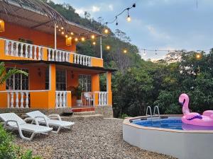 Casa campestre cerca a Bogotá con piscina