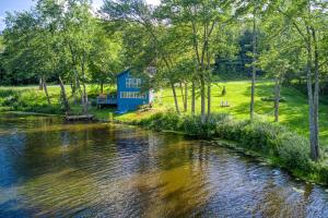 In the clouds your cozy- lake house
