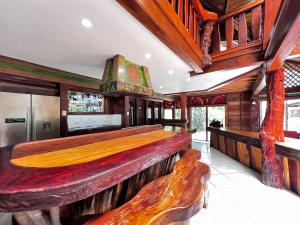 Jungle Mansion With Pool - Playa Negra