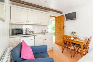 Swift Host - Studio - The Nook - Garden - Parking