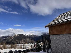 Appartements Residence Terrasse De Risoul - Magnifique chalet de standing neuf avec vue panoramique au depart du teleski MAE-9801 : photos des chambres