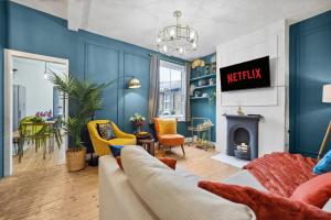 Stylish Edwardian Escape in Southwark 3 bedroom Maisonette by Gold Stays