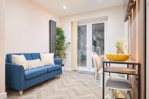 Rare 6 Bedroom, ideal for large group or family - Colney