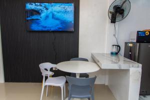 Affordable RIGHT Up to 4 Pax Near Aqua Planet & Zoocobia