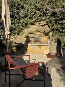 B&B / Chambres d'hotes CaBaNa 52 La chambre Proche Lourmarin : photos des chambres