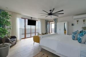 Villa La Chiquita Paradise Pool and BBQ