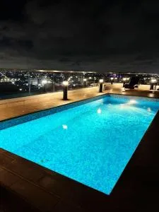 Luxury One-Bedroom Apt at The Signature Near Airport - Okponglo