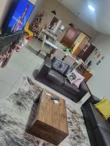 Hospedagem Sil e Jean quarto triplo, cozinha compartilhada com outros hóspedes