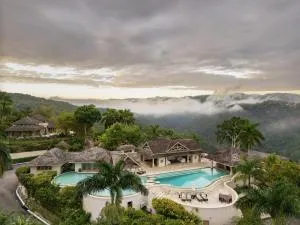 Silent Waters Villa - Montego Bay