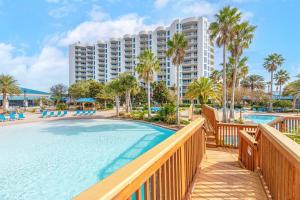 Stunning Resort 11th Fl Pool & Gulf View King Suite Across From Beach