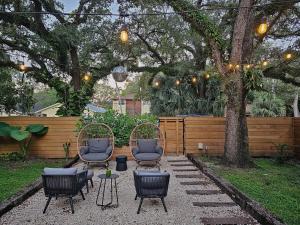 -Disco Bungalow- One third mile to FTL Marine Center